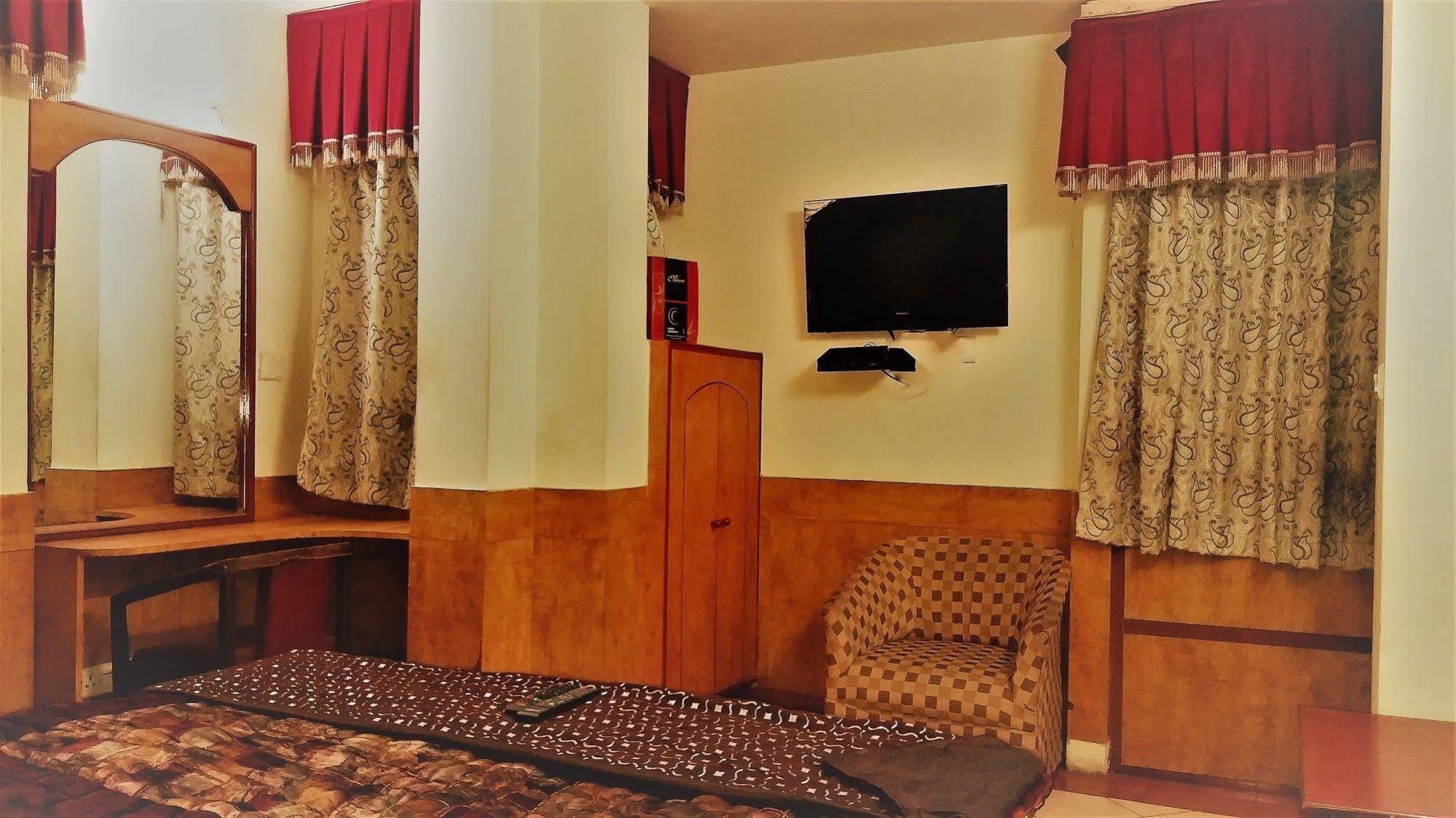 Hotel Kwality Nové Dillí Exteriér fotografie